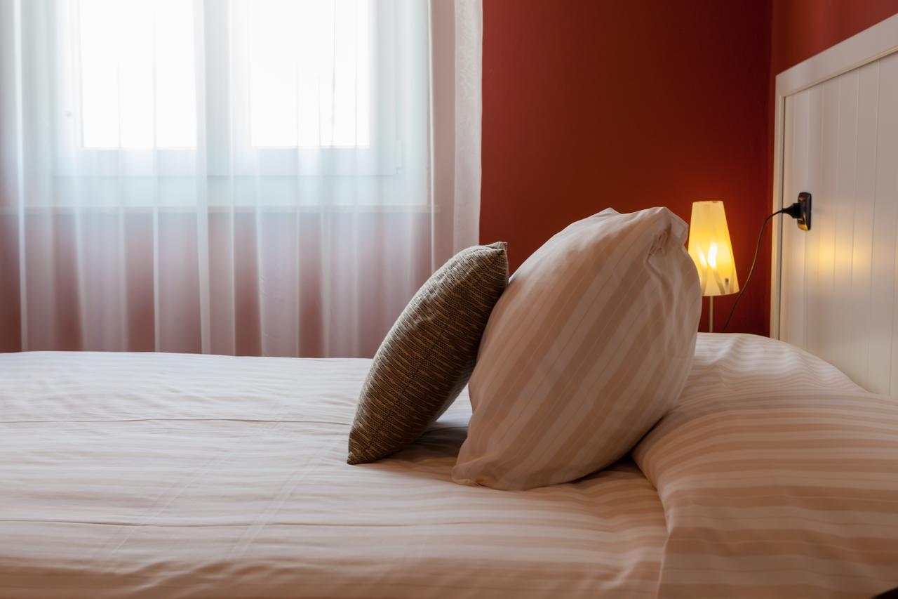 Hotel Bardolino Quarto foto