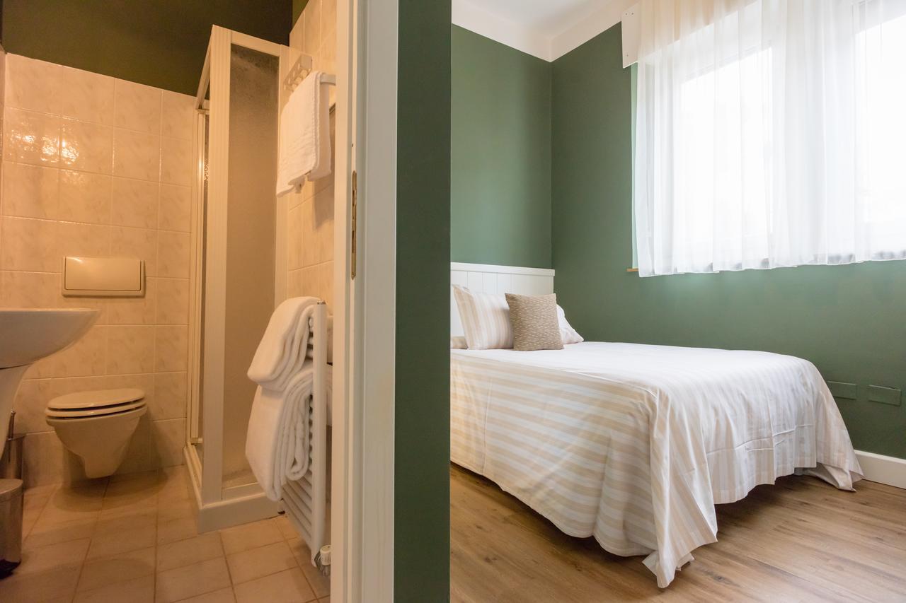 Hotel Bardolino Quarto foto